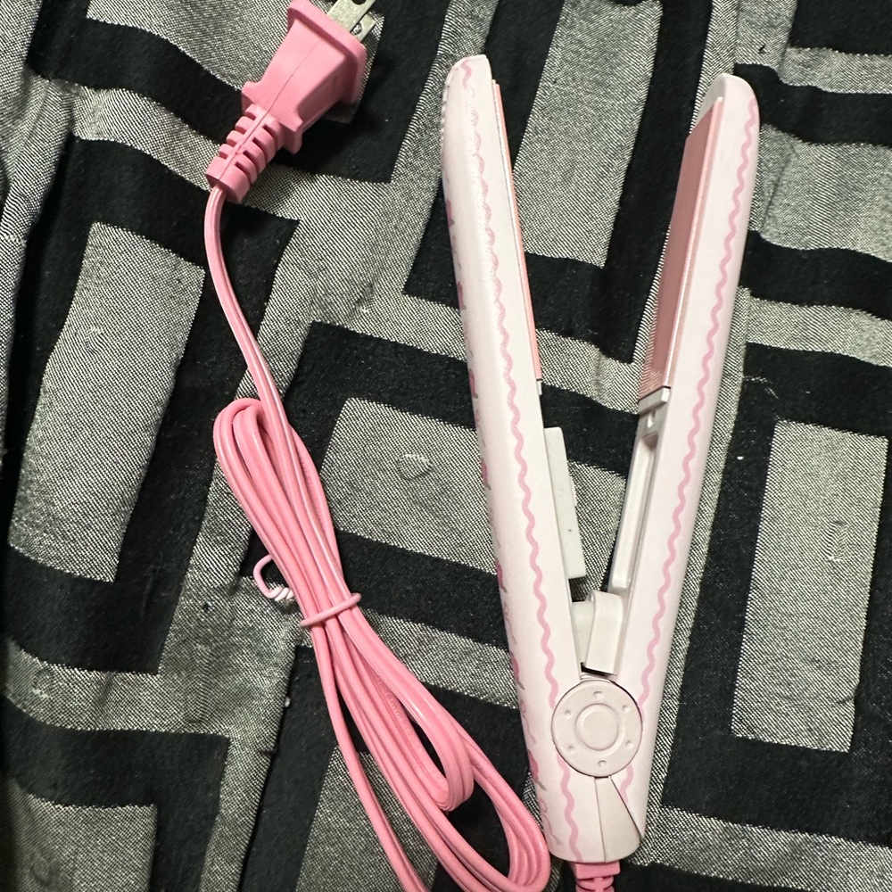 Pink Mini Hair Straightener